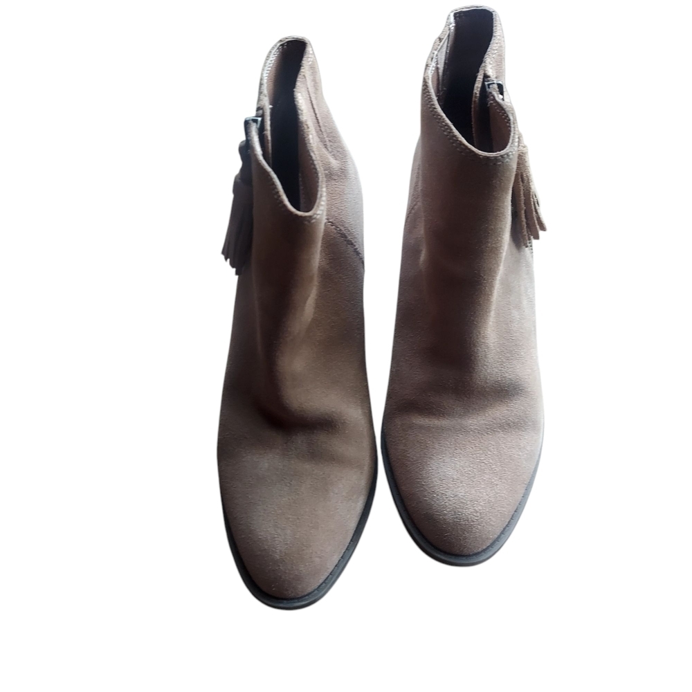 Vionic‎ Tan Ankle Booties with Suede Finish 8